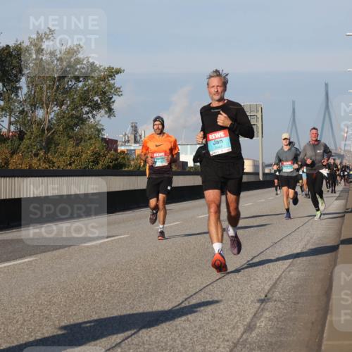 03.10.2025 - Köhlbrandbrückenlauf Luisa Fischer http://msf.ph/oto/9002574 03.10.2025 10:44:26 Position 3 3544 meine-sportfotos.de