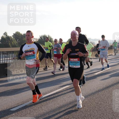 03.10.2025 - Köhlbrandbrückenlauf Fabian Wolf http://msf.ph/oto/9002579 03.10.2025 09:18:02 Position 3 1314, 2022, 1272 meine-sportfotos.de