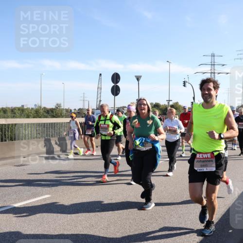 03.10.2025 - Köhlbrandbrückenlauf Julia Fischer http://msf.ph/oto/9002594 03.10.2025 12:20:26 Position 3 6445 meine-sportfotos.de