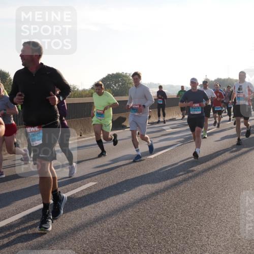 03.10.2025 - Köhlbrandbrückenlauf Fabian Wolf http://msf.ph/oto/9002601 03.10.2025 09:18:02 Position 3 1015 meine-sportfotos.de