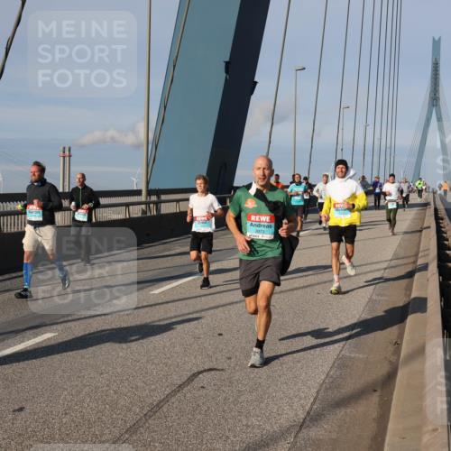 03.10.2025 - Köhlbrandbrückenlauf Julia Fischer http://msf.ph/oto/9002668 03.10.2025 09:42:39 Position 2 70097793309771, 3073 meine-sportfotos.de