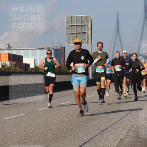 03.10.2025 - Köhlbrandbrückenlauf Luisa Fischer http://msf.ph/oto/9002671 03.10.2025 10:44:34 Position 3 3414, 1180 meine-sportfotos.de