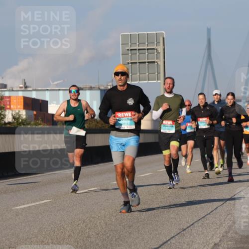 03.10.2025 - Köhlbrandbrückenlauf Luisa Fischer http://msf.ph/oto/9002679 03.10.2025 10:44:34 Position 3 3414, 1180 meine-sportfotos.de