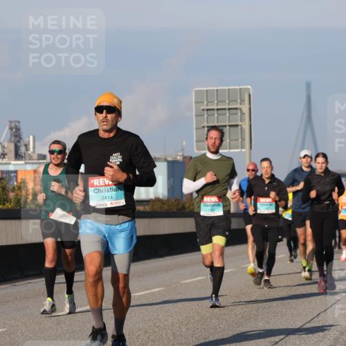 03.10.2025 - Köhlbrandbrückenlauf Luisa Fischer http://msf.ph/oto/9002711 03.10.2025 10:44:36 Position 3 3414 meine-sportfotos.de