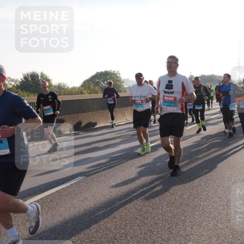 03.10.2025 - Köhlbrandbrückenlauf Fabian Wolf http://msf.ph/oto/9002715 03.10.2025 09:18:04 Position 3 2733, 3236 meine-sportfotos.de