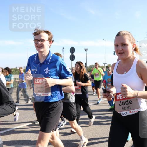 03.10.2025 - Köhlbrandbrückenlauf Julia Fischer http://msf.ph/oto/9002721 03.10.2025 12:20:39 Position 3 6812, 5570 meine-sportfotos.de
