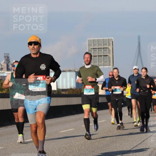 03.10.2025 - Köhlbrandbrückenlauf Luisa Fischer http://msf.ph/oto/9002726 03.10.2025 10:44:36 Position 3  meine-sportfotos.de