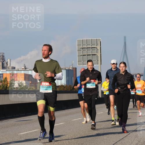 03.10.2025 - Köhlbrandbrückenlauf Luisa Fischer http://msf.ph/oto/9002755 03.10.2025 10:44:38 Position 3 1180 meine-sportfotos.de