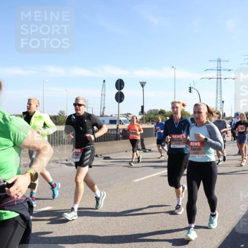 03.10.2025 - Köhlbrandbrückenlauf Julia Fischer http://msf.ph/oto/9002769 03.10.2025 12:20:43 Position 3 4913, 5429 meine-sportfotos.de