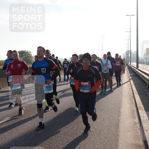 03.10.2025 - Köhlbrandbrückenlauf Fabian Wolf http://msf.ph/oto/9002800 03.10.2025 09:18:06 Position 3 2985, 1902, 162, 2805 meine-sportfotos.de