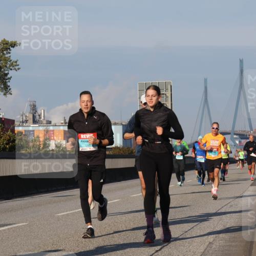 03.10.2025 - Köhlbrandbrückenlauf Luisa Fischer http://msf.ph/oto/9002812 03.10.2025 10:44:40 Position 3 1180, 1261 meine-sportfotos.de