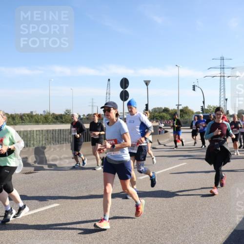 03.10.2025 - Köhlbrandbrückenlauf Julia Fischer http://msf.ph/oto/9002818 03.10.2025 12:20:46 Position 3  meine-sportfotos.de