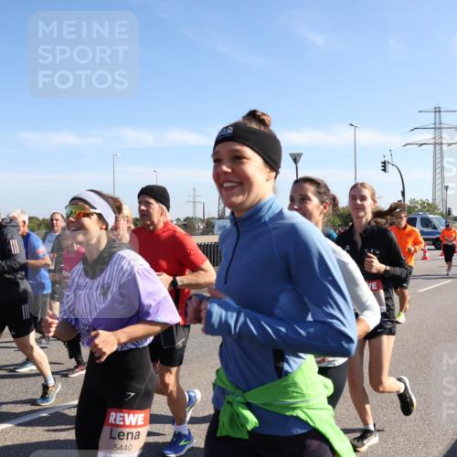 03.10.2025 - Köhlbrandbrückenlauf Julia Fischer http://msf.ph/oto/9002856 03.10.2025 12:20:51 Position 3 5440 meine-sportfotos.de