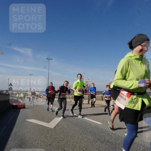 03.10.2025 - Köhlbrandbrückenlauf Matties Gatica Varas http://msf.ph/oto/9002857 03.10.2025 12:56:25 Position 2 5821, 18 meine-sportfotos.de