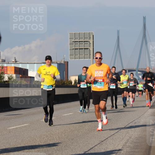 03.10.2025 - Köhlbrandbrückenlauf Luisa Fischer http://msf.ph/oto/9002859 03.10.2025 10:44:43 Position 3 3043 meine-sportfotos.de