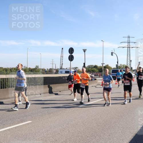03.10.2025 - Köhlbrandbrückenlauf Julia Fischer http://msf.ph/oto/9002865 03.10.2025 12:20:55 Position 3  meine-sportfotos.de