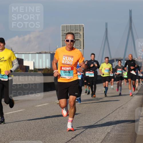03.10.2025 - Köhlbrandbrückenlauf Luisa Fischer http://msf.ph/oto/9002885 03.10.2025 10:44:44 Position 3 3332, 3043 meine-sportfotos.de