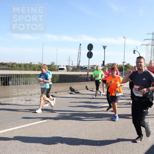 03.10.2025 - Köhlbrandbrückenlauf Julia Fischer http://msf.ph/oto/9002892 03.10.2025 12:21:03 Position 3 5920, 5151 meine-sportfotos.de