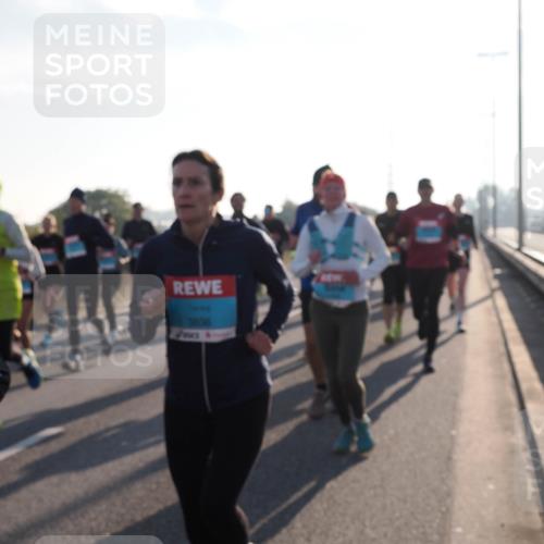 03.10.2025 - Köhlbrandbrückenlauf Fabian Wolf http://msf.ph/oto/9002894 03.10.2025 09:18:08 Position 3  meine-sportfotos.de