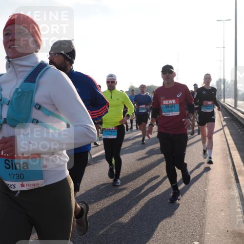 03.10.2025 - Köhlbrandbrückenlauf Fabian Wolf http://msf.ph/oto/9002950 03.10.2025 09:18:09 Position 3 1730, 2942, 2696 meine-sportfotos.de
