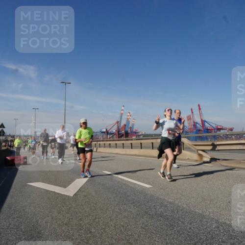 03.10.2025 - Köhlbrandbrückenlauf Matties Gatica Varas http://msf.ph/oto/9002991 03.10.2025 12:56:34 Position 2  meine-sportfotos.de