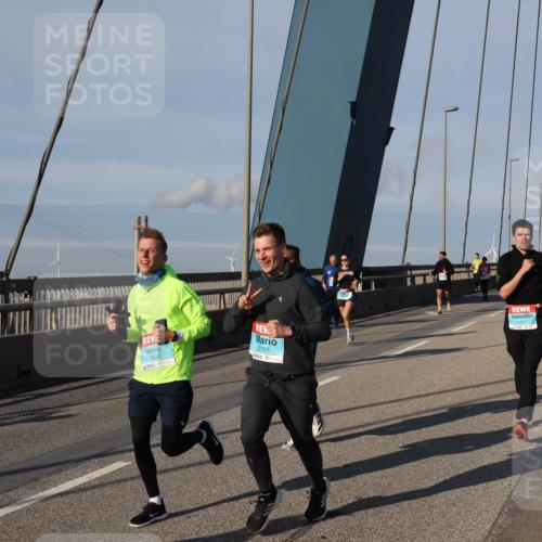 03.10.2025 - Köhlbrandbrückenlauf Julia Fischer http://msf.ph/oto/9003009 03.10.2025 09:43:50 Position 2 3804, 2767, 1767 meine-sportfotos.de