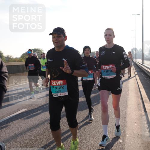 03.10.2025 - Köhlbrandbrückenlauf Fabian Wolf http://msf.ph/oto/9003039 03.10.2025 09:18:11 Position 3 1333, 2698, 3409 meine-sportfotos.de