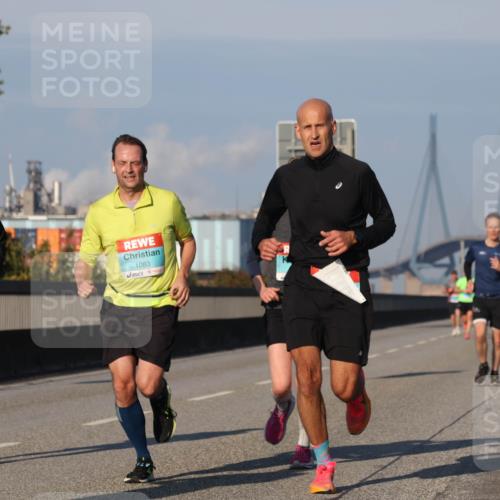 03.10.2025 - Köhlbrandbrückenlauf Luisa Fischer http://msf.ph/oto/9003040 03.10.2025 10:44:52 Position 3 6, 1703, 1083 meine-sportfotos.de