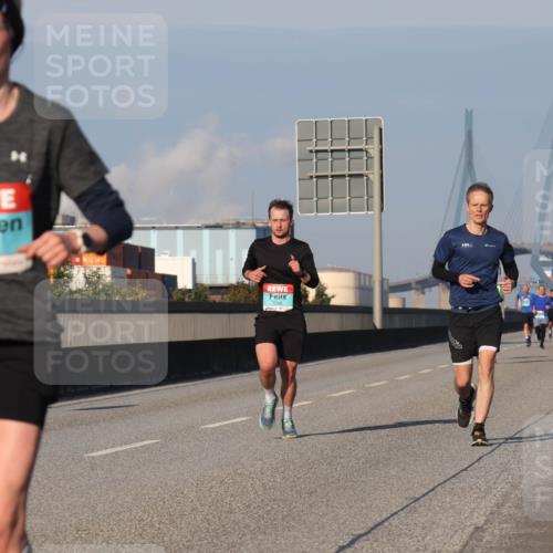 03.10.2025 - Köhlbrandbrückenlauf Luisa Fischer http://msf.ph/oto/9003090 03.10.2025 10:44:55 Position 3 1258, 1068 meine-sportfotos.de