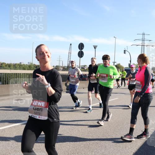 03.10.2025 - Köhlbrandbrückenlauf Julia Fischer http://msf.ph/oto/9003157 03.10.2025 12:21:29 Position 3 5272 meine-sportfotos.de