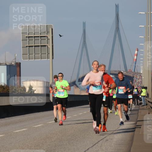 03.10.2025 - Köhlbrandbrückenlauf Luisa Fischer http://msf.ph/oto/9003209 03.10.2025 10:45:02 Position 3  meine-sportfotos.de