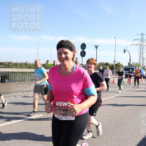 03.10.2025 - Köhlbrandbrückenlauf Julia Fischer http://msf.ph/oto/9003219 03.10.2025 12:21:35 Position 3 2021, 5185 meine-sportfotos.de
