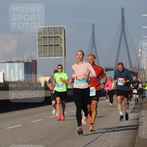 03.10.2025 - Köhlbrandbrückenlauf Luisa Fischer http://msf.ph/oto/9003242 03.10.2025 10:45:04 Position 3 1251, 210 meine-sportfotos.de