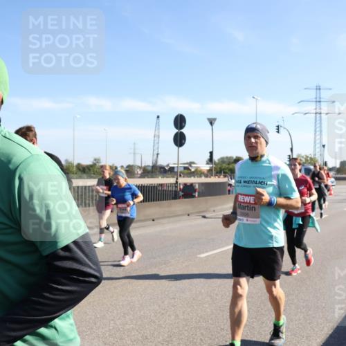 03.10.2025 - Köhlbrandbrückenlauf Julia Fischer http://msf.ph/oto/9003247 03.10.2025 12:21:44 Position 3 5621, 5506 meine-sportfotos.de