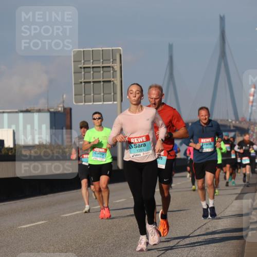 03.10.2025 - Köhlbrandbrückenlauf Luisa Fischer http://msf.ph/oto/9003261 03.10.2025 10:45:05 Position 3 1251 meine-sportfotos.de