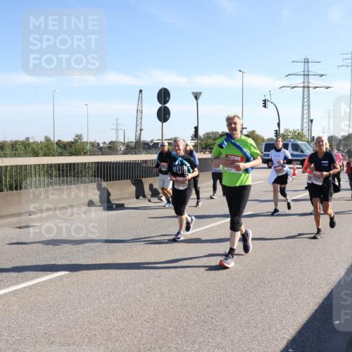 03.10.2025 - Köhlbrandbrückenlauf Julia Fischer http://msf.ph/oto/9003337 03.10.2025 12:22:03 Position 3  meine-sportfotos.de