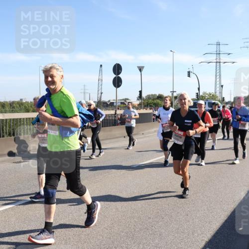 03.10.2025 - Köhlbrandbrückenlauf Julia Fischer http://msf.ph/oto/9003363 03.10.2025 12:22:05 Position 3 5116 meine-sportfotos.de
