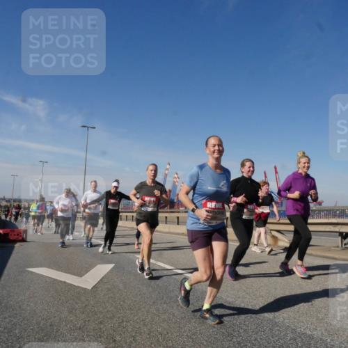 03.10.2025 - Köhlbrandbrückenlauf Matties Gatica Varas http://msf.ph/oto/9003375 03.10.2025 12:56:59 Position 2 5066 meine-sportfotos.de