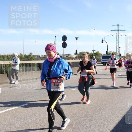 03.10.2025 - Köhlbrandbrückenlauf Julia Fischer http://msf.ph/oto/9003394 03.10.2025 12:22:07 Position 3 5184, 5844 meine-sportfotos.de
