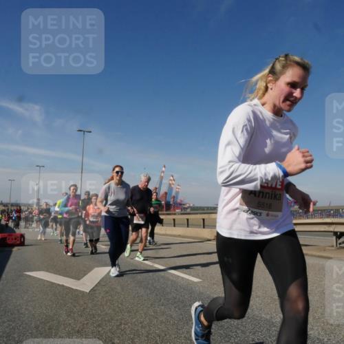 03.10.2025 - Köhlbrandbrückenlauf Matties Gatica Varas http://msf.ph/oto/9003439 03.10.2025 12:57:03 Position 2 5518 meine-sportfotos.de