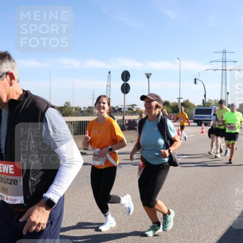 03.10.2025 - Köhlbrandbrückenlauf Julia Fischer http://msf.ph/oto/9003444 03.10.2025 12:22:13 Position 3 6695 meine-sportfotos.de