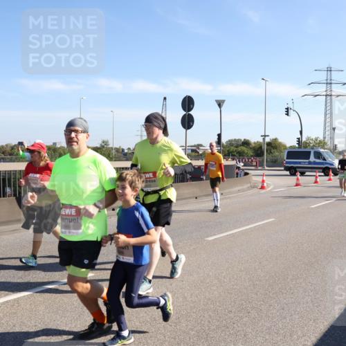 03.10.2025 - Köhlbrandbrückenlauf Julia Fischer http://msf.ph/oto/9003463 03.10.2025 12:22:15 Position 3 6669 meine-sportfotos.de