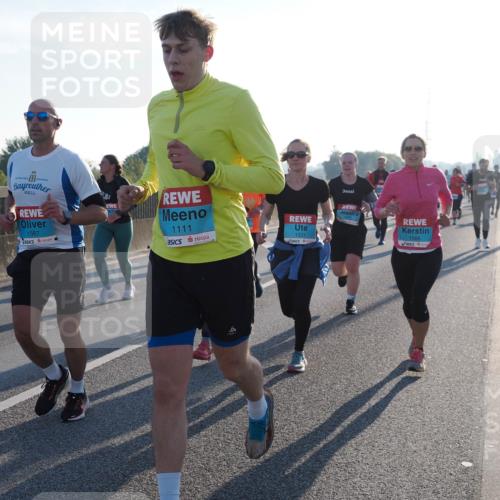 03.10.2025 - Köhlbrandbrückenlauf Fabian Wolf http://msf.ph/oto/9003464 03.10.2025 09:18:20 Position 3 1567, 1111, 1331, 1566 meine-sportfotos.de