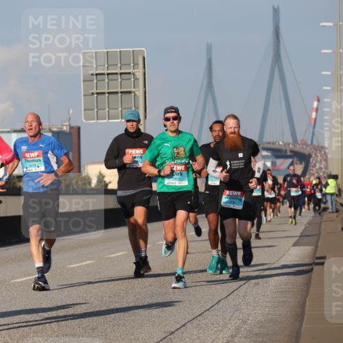 03.10.2025 - Köhlbrandbrückenlauf Luisa Fischer http://msf.ph/oto/9003481 03.10.2025 10:45:17 Position 3 3079, 2815 meine-sportfotos.de