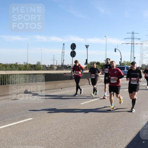 03.10.2025 - Köhlbrandbrückenlauf Julia Fischer http://msf.ph/oto/9003488 03.10.2025 12:22:22 Position 3  meine-sportfotos.de