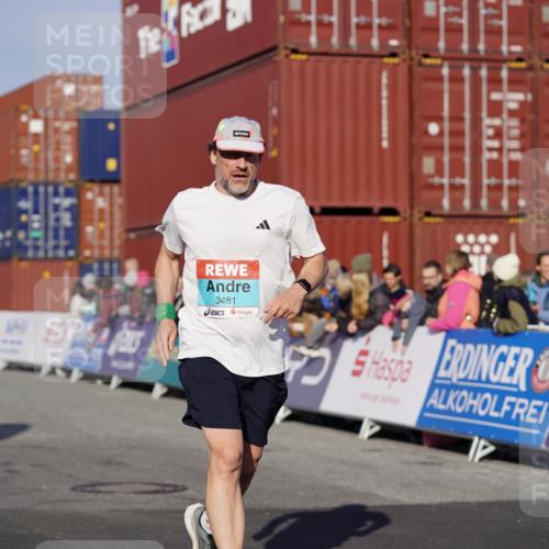 03.10.2025 - Köhlbrandbrückenlauf Michael Burmester http://msf.ph/oto/9003493 03.10.2025 10:06:35 Ziel 1722, 2431, 2793, 3016, 3198, 3481 meine-sportfotos.de