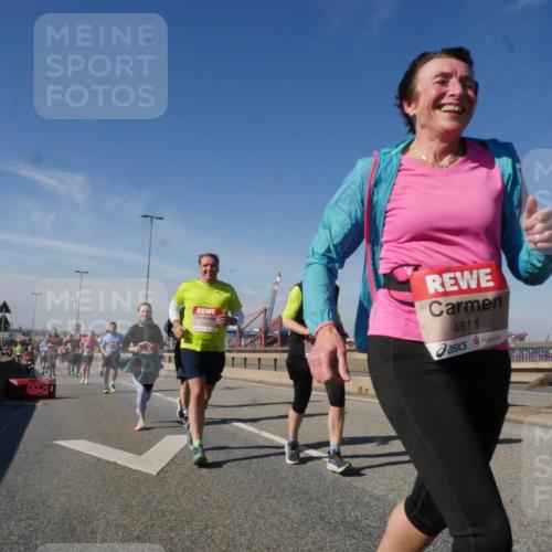 03.10.2025 - Köhlbrandbrückenlauf Matties Gatica Varas http://msf.ph/oto/9003495 03.10.2025 12:57:07 Position 2 6147, 4811 meine-sportfotos.de