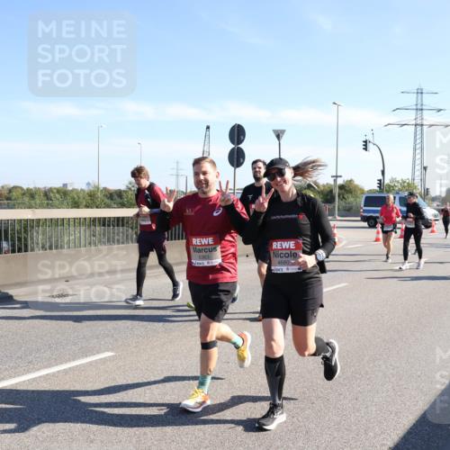 03.10.2025 - Köhlbrandbrückenlauf Julia Fischer http://msf.ph/oto/9003499 03.10.2025 12:22:23 Position 3 5363, 4680 meine-sportfotos.de