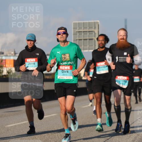03.10.2025 - Köhlbrandbrückenlauf Luisa Fischer http://msf.ph/oto/9003526 03.10.2025 10:45:20 Position 3 3079, 1135, 2815, 1550 meine-sportfotos.de