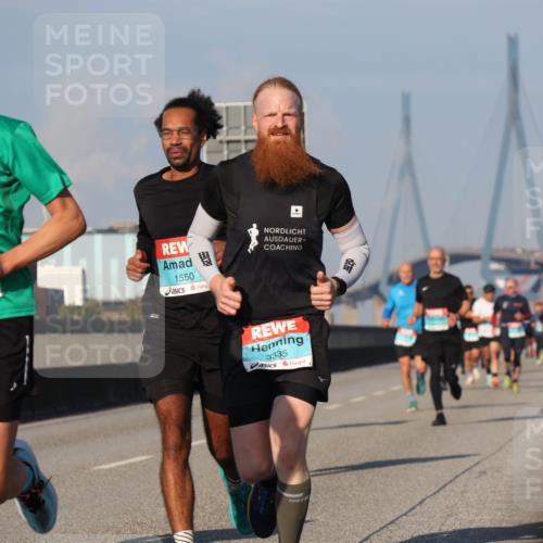 03.10.2025 - Köhlbrandbrückenlauf Luisa Fischer http://msf.ph/oto/9003544 03.10.2025 10:45:21 Position 3 2815, 1550, 3335 meine-sportfotos.de